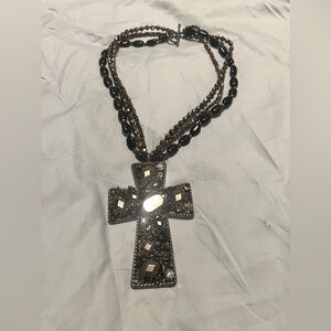 NWOT cross necklace